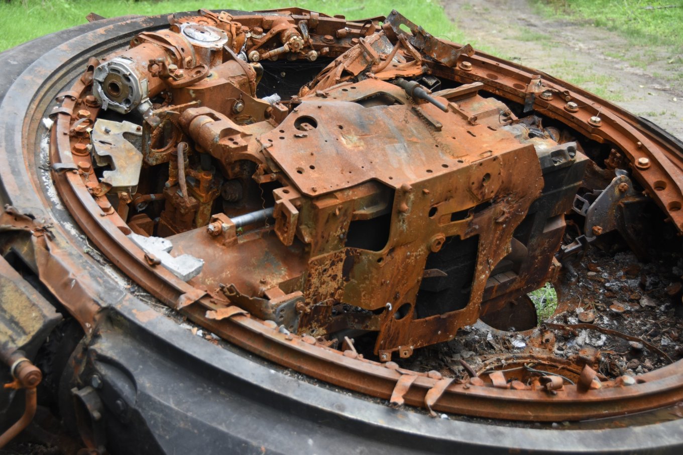 Ukrainian Soil Absorbs russian Armor. Spectacular Photos By the Armed Forces Of Ukraine, Defense Express, war in Ukraine, Russian-Ukrainian war