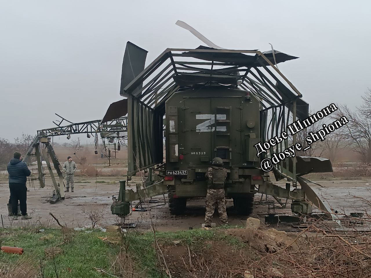 Three Ukrainian drones successfully target Nebo-SVU system Defense Express Ukrainian UAVs Destroy $100 Million russian Nebo-SVU Radar in Kherson Region (Photos)