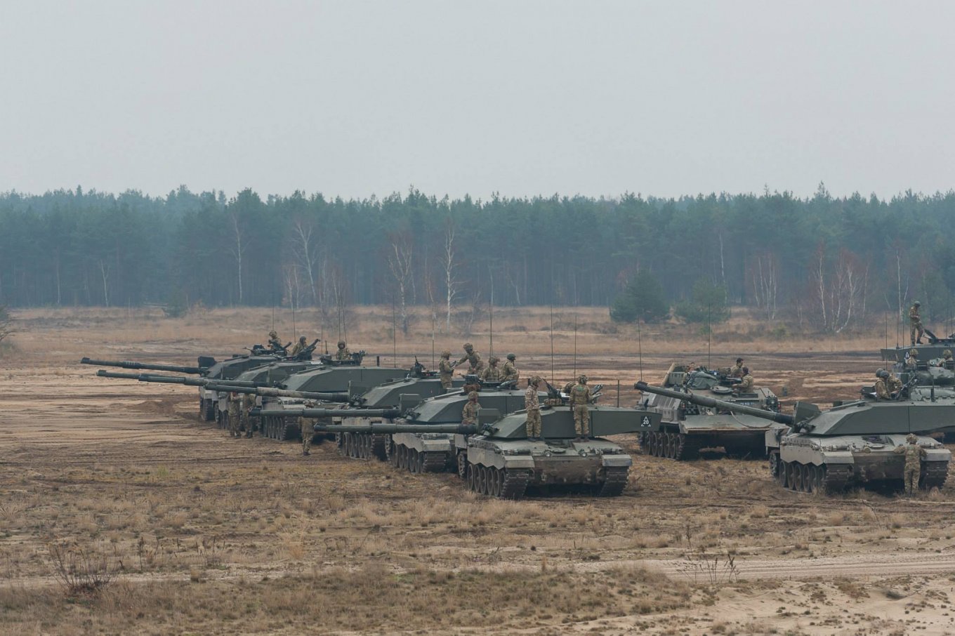 The Challenger 2 Tanks Supply to Be In May-June: London Explained the Reason For the Delay, Defense Express, war in Ukraine, Russian-Ukrainian war