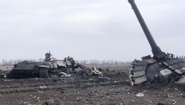 Ukrainian troops destroyed nine tanks in the area of the Joint Forces Operation on Monday, May 9, Defense Express