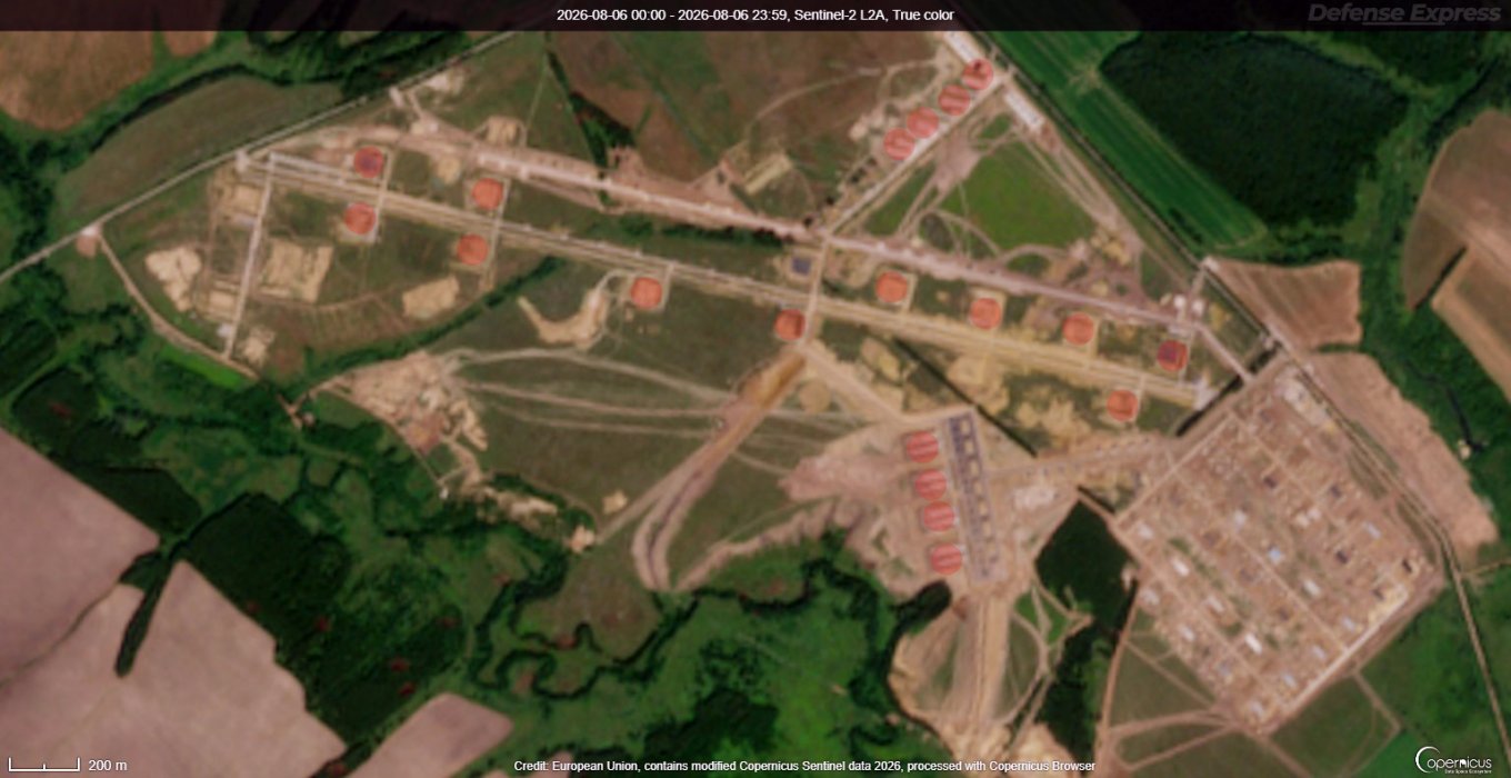 How Many Cluster-Warhead ATACMS Missiles Would It Take to Cover Entire Drone Port Launching russia's Geran-4 and Geran-5?