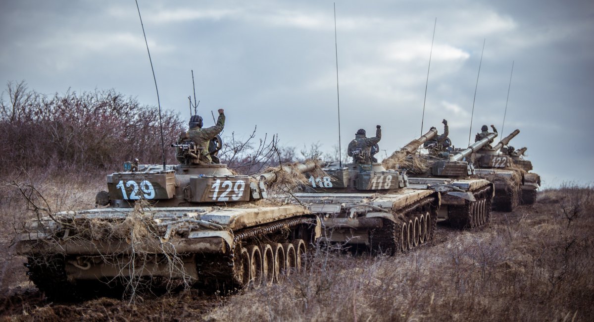 Defense Express / T-72 tanks of Slovak Armed Forces / Day 73rd of War Between Ukraine and Russian Federation (Live Updates)