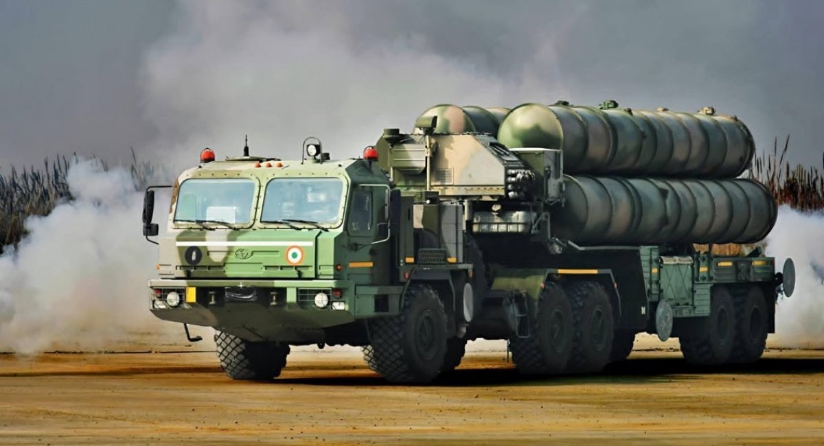 The S-400 air defence system Defense Express Defense Express' Weekly Review: russia Can Keep No More Than Four A-50U AWACS Flying, While Ukraine Downs Albatros 5M Drone, Hits Shelters, and U.S. Pushes 1000 km PrSM Evolution