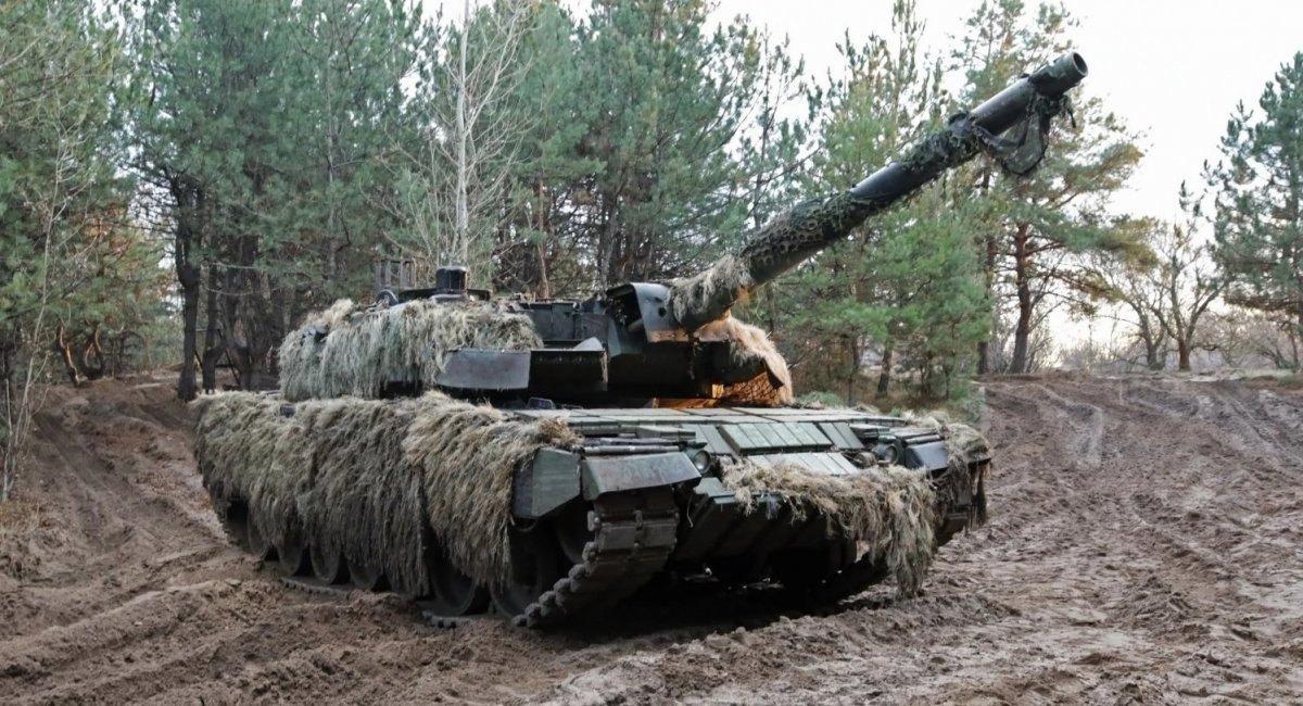 A Leopard 2A4 named Lokhmatyi (Shaggy) from the 33rd Mechanized Brigade AFU / Defense Express / KNDS Deutschland's First Project With Ukraine Will Be Gepard With Upgraded Radar