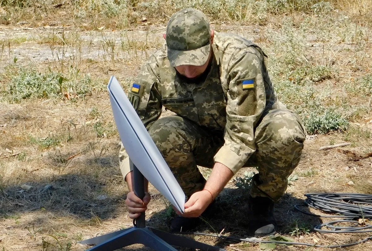 Independent Ukrainian Satellite Communications Within Reach: HIMERA, GomSpace Launch First OBRIA NANO Satellite, Starlink terminal