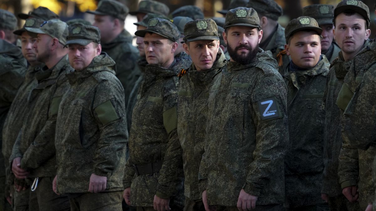 Recruitment in russia / Defense Express / Despite Losses, russia's Invasion Force Grows 40,000 a Month