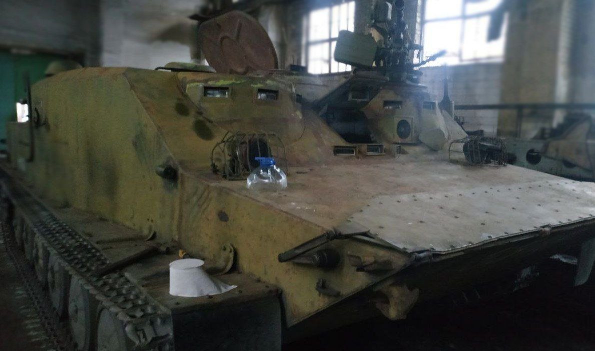 The russians refurbish a BTR-50, March 2023