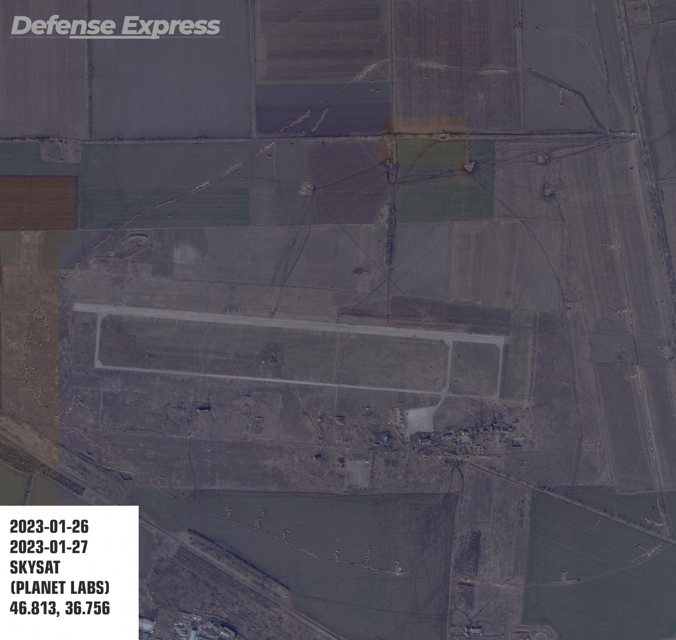 Russians Preparing the Airfield In Occupied Berdyansk For a Circular Defense: Three Rows of Wagner Pyramids And 15 Km of Fortifications, Defense Express, war in Ukraine, Russian-Ukrainian war