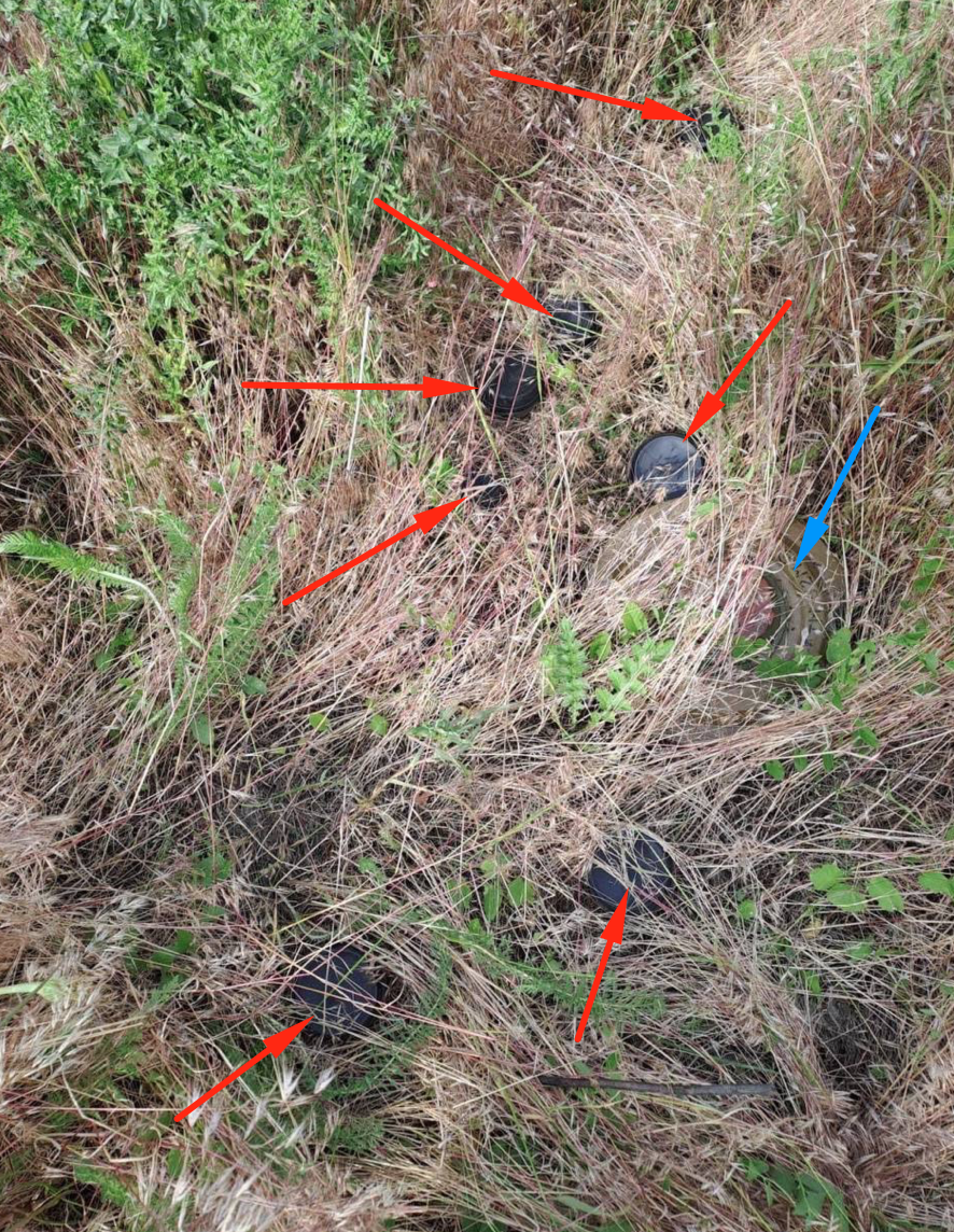 The density of mining approaches to their positions by the occupiers, What Kind of Minefields the Ukrainian Military Has to Overcome During the Offensive is Shown in One Photo Defense Express