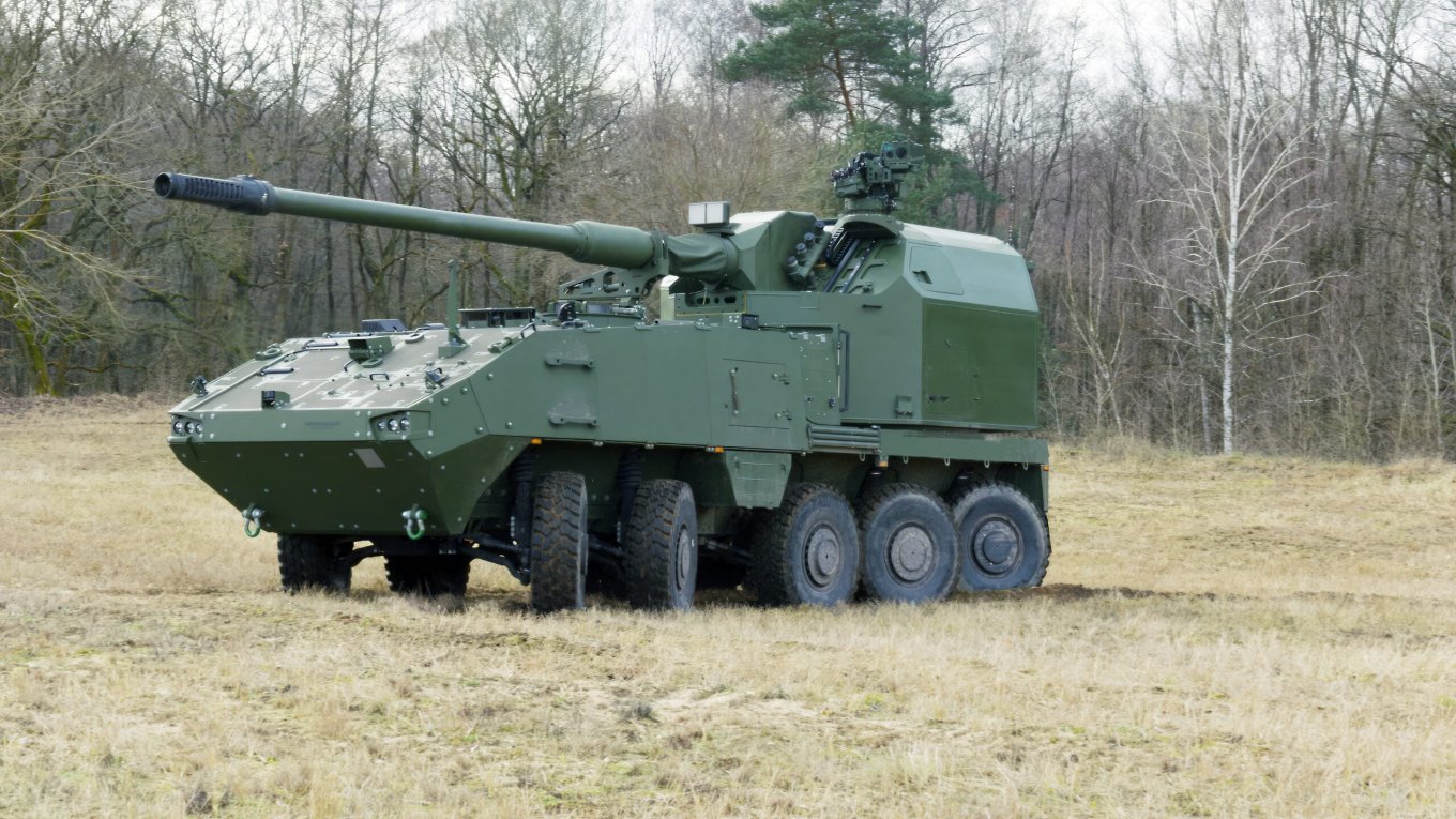 German RCH 155 SPH May Already Be in Ukraine, as Hinted At by GDLS During Presentation of Its Version for Canada, RCH 155 self-propelled howitzer on the MOWAG Piranha IV 10x10 chassis