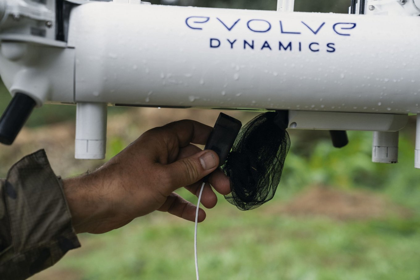 Infinity Tether mounting on the Sky Mantis 2 UAV