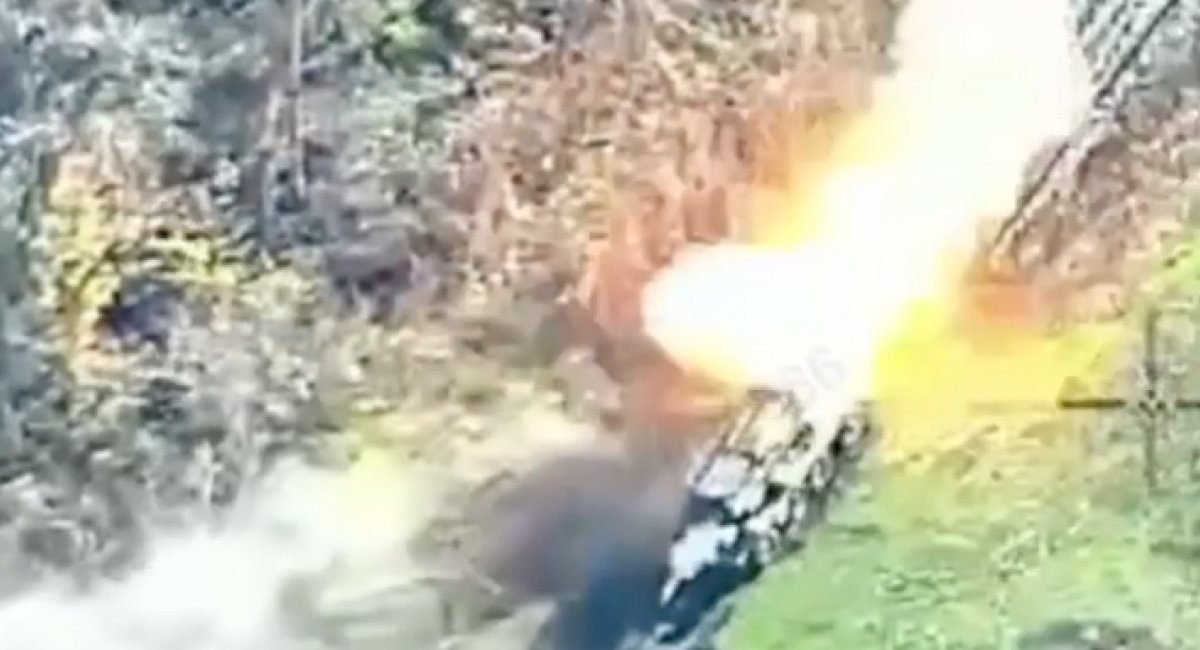 russian Uragan multiple launch rocket system Defense Express russia's Buk-M3 and Osa Taken Out: the Lasar's Group Hit russian Air Defense (Video)