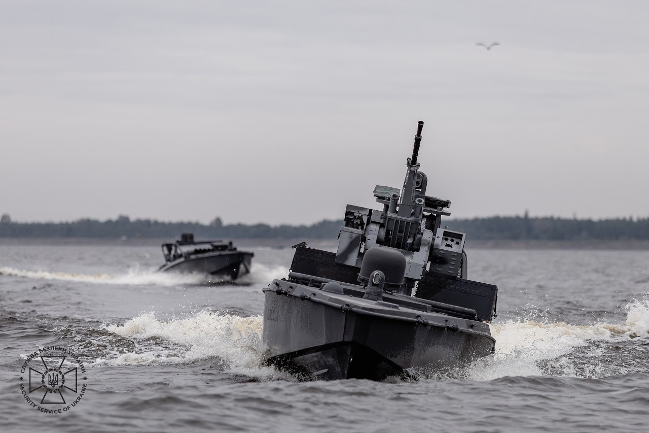 New generation Sea Baby with Tavria 14.5, behind is version with 122mm Grad MLRS guide rails /