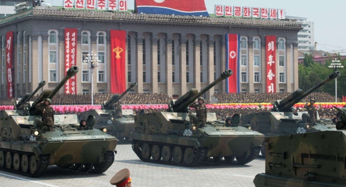 North Korean M-1985 self-propelled artillery systems Defense Express Defense Express’ Weekly Review: North Korean Personnel and Equipment, 339 russian Artillery Rocket Systems and American AIM-9X Block II Missile