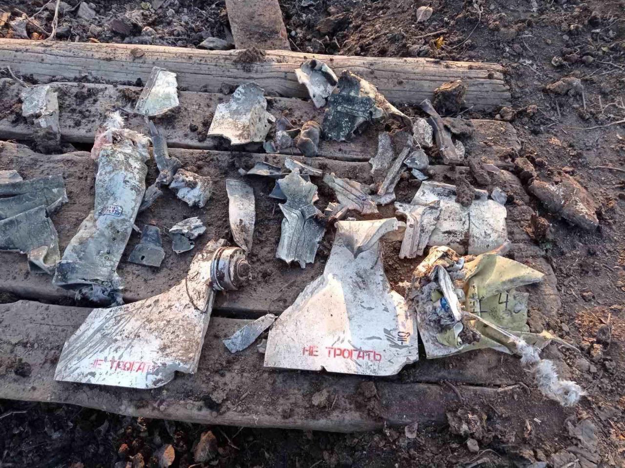 The debris of the Russian Kh-29 missile that blown up an outdoor toilet in Huliaipole, Defense Express