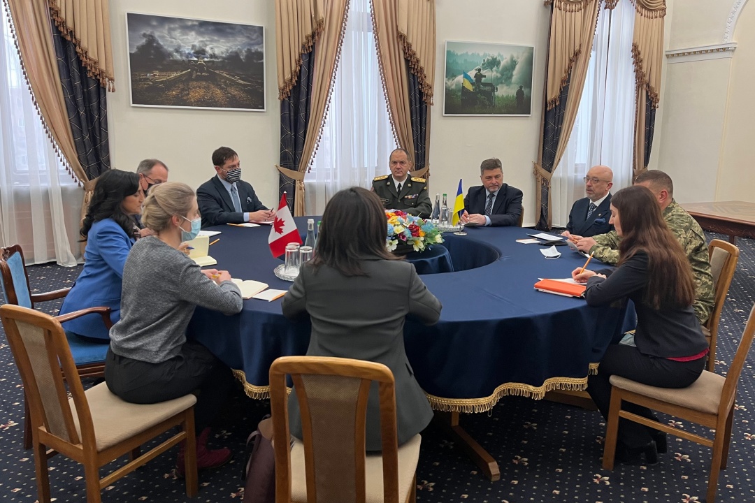 Ukraine and Canada defense ministers discussed Ukraine's military needs and Canada's promised aid packag / Photo credit: MOD of Ukraine, Defense Express