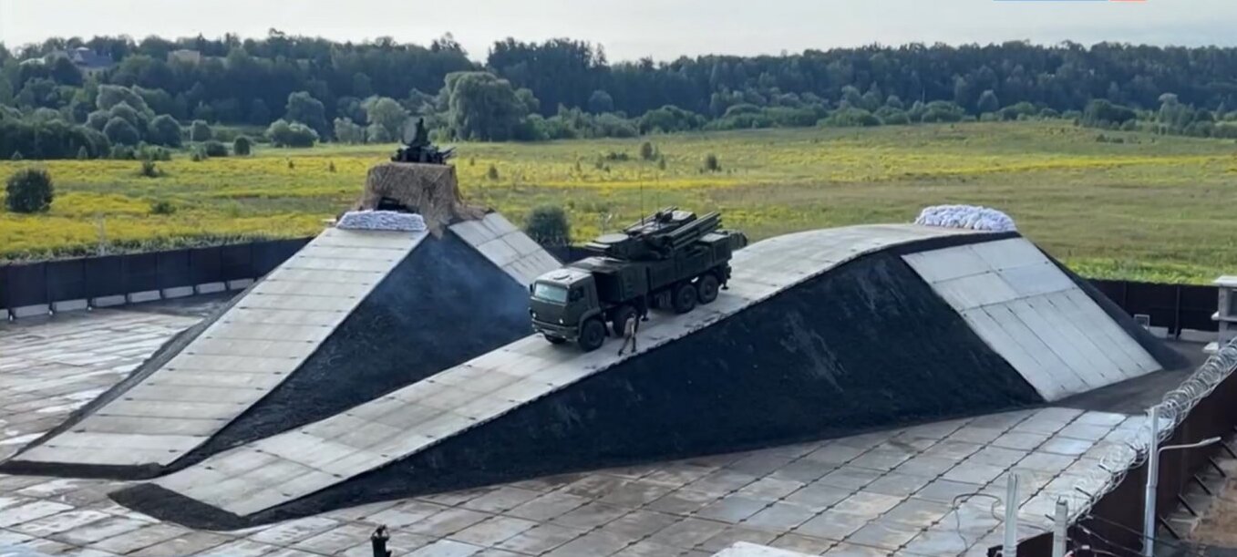 100 New Flakturm-Like Towers for Pantsir Systems Built in 2025: What's State of russia's Air Defense and Moscow's Safety?