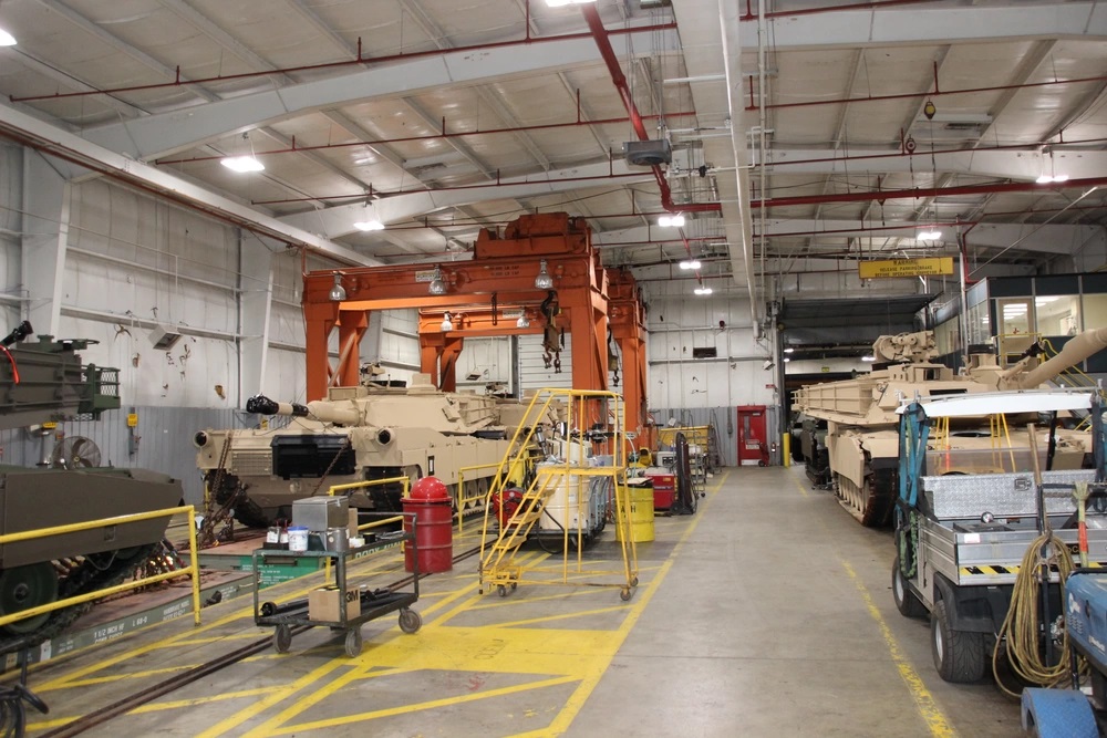 M1 Abrams production at Joint Systems Manufacturing Center-Lima / Defense Express / Reluctance to Finance Additional Ukraine Aid Undermines U.S. Defense Companies: Ammunition Production is the First to Falter