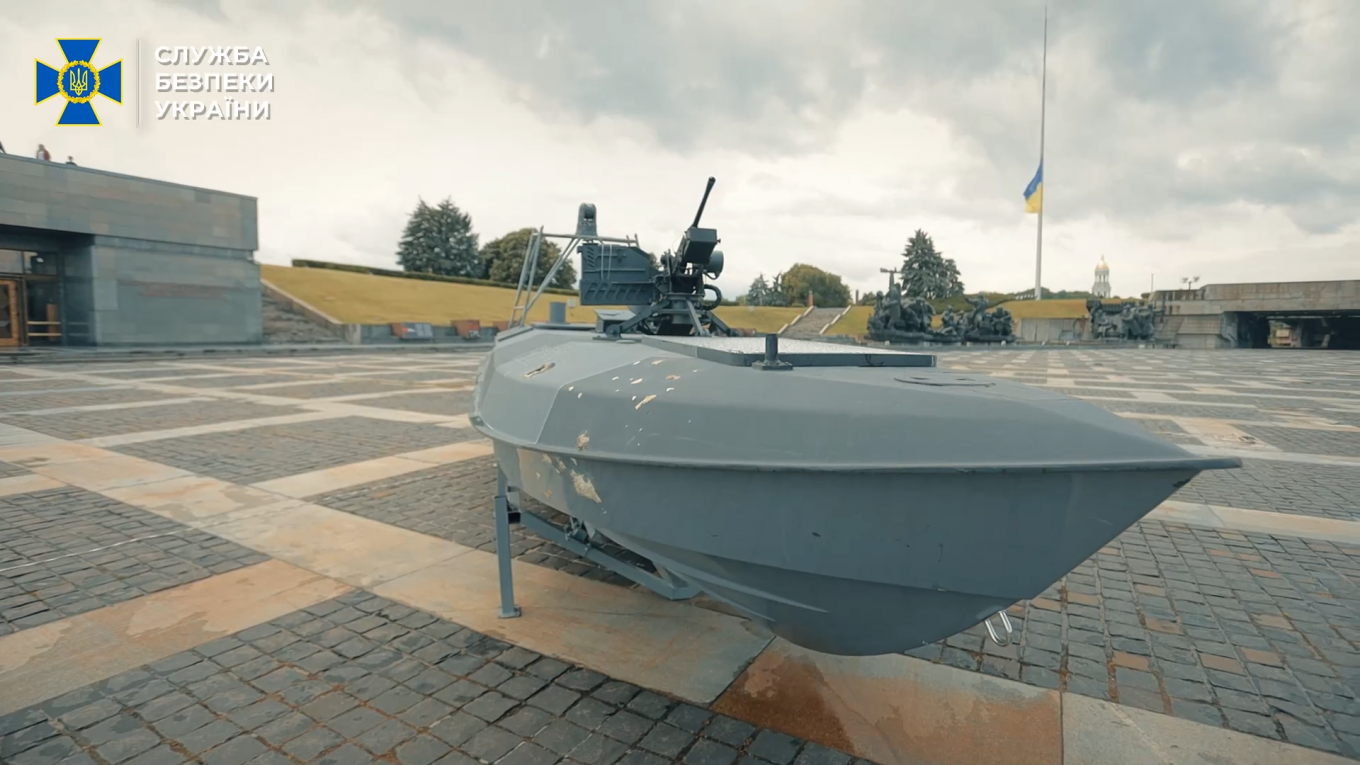 The damaged Sea Baby that was transferred to the museum / Defense Express / This Sea Drone Mission Became Rehearsal For Ukraine's Operation Spider Web