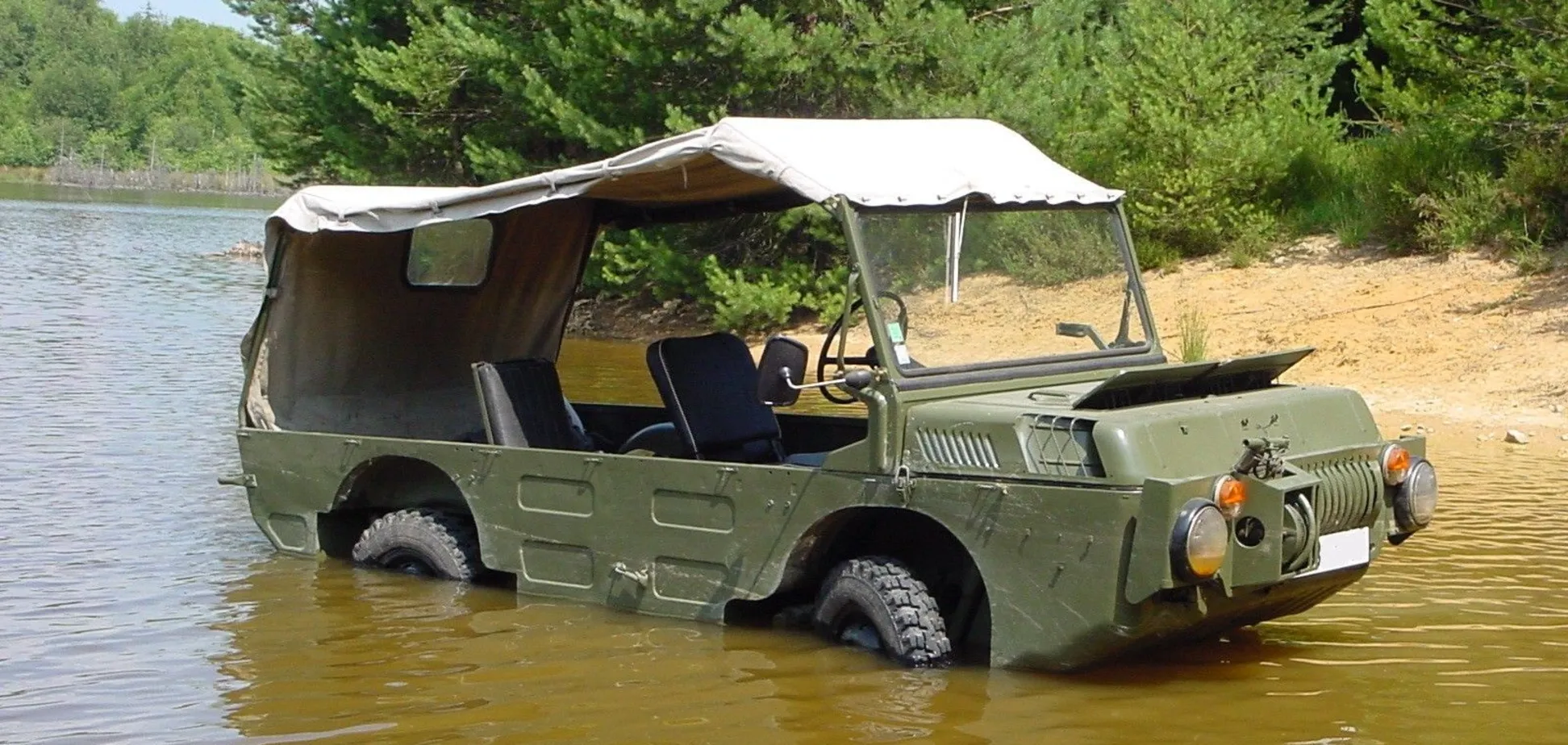 russians to Create EW Vehicle Based on New Amphibious Vehicle, Inspired by LuAZ-967, Defense Express