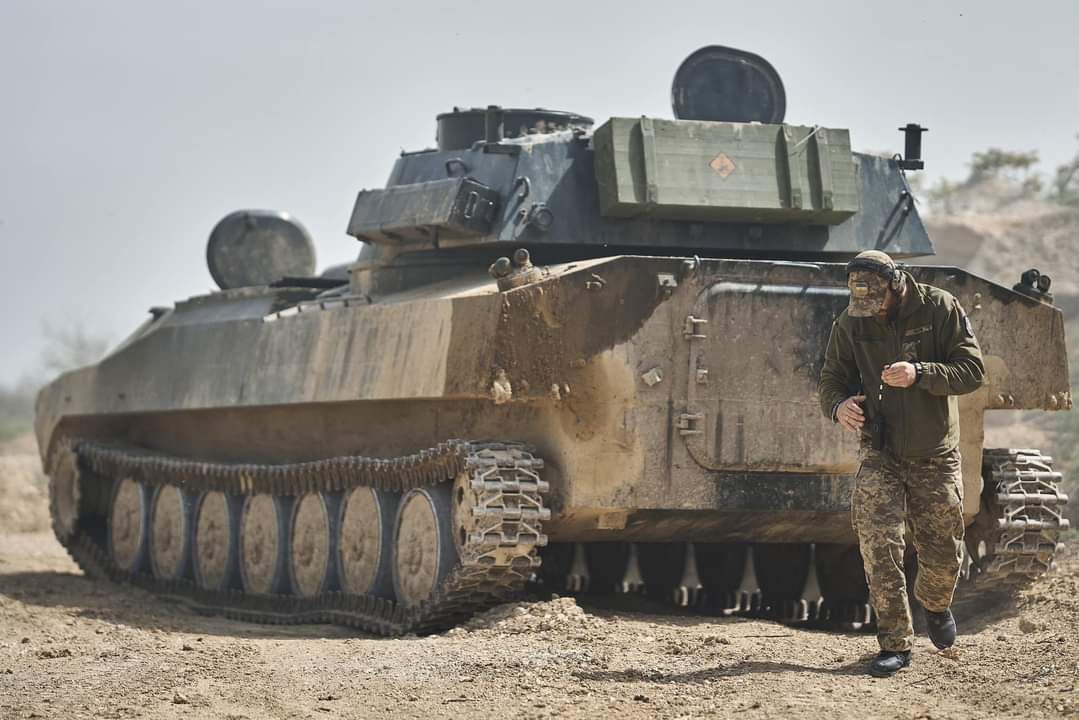 2S1 Gvozdyka self-propelled howitzer transferred by Poland to Ukraine’s 37th Separate Marine Brigade
