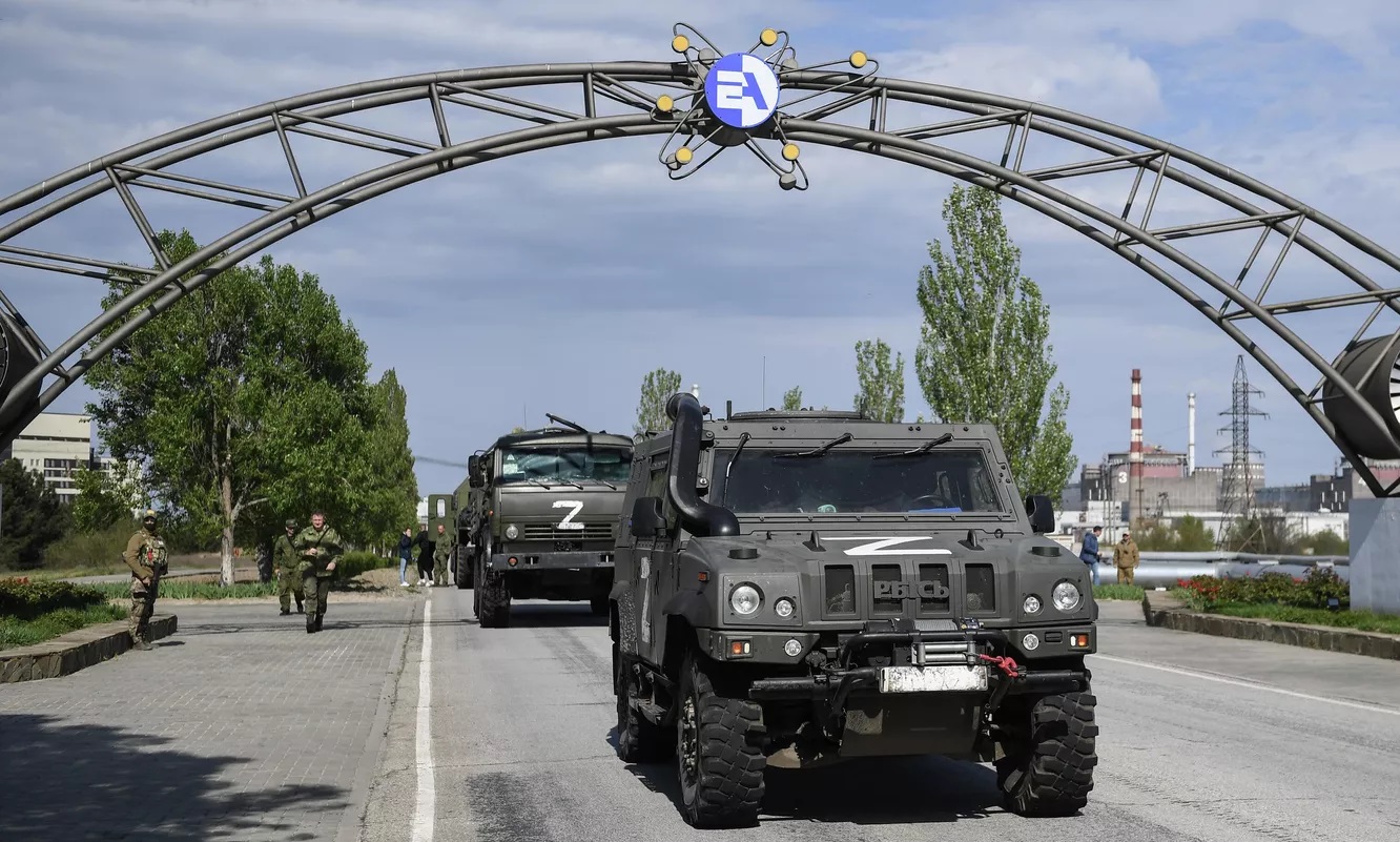 russians Use Zaporizhia NPP as a Military Base to Shell Ukrainians, Defense Express
