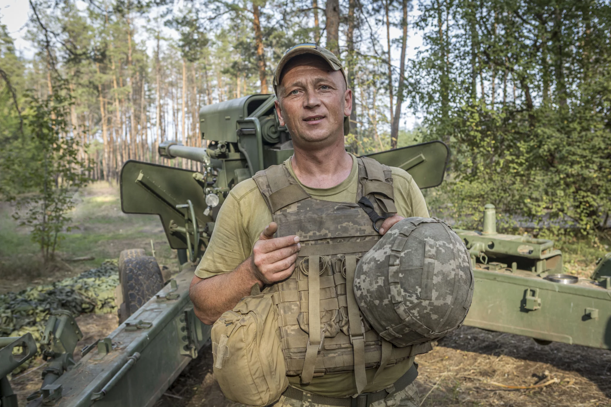 Ukrainian Artillerymen Reveal Bohdana-B Howitzer Characteristics and Compare with American M777, Defense Express