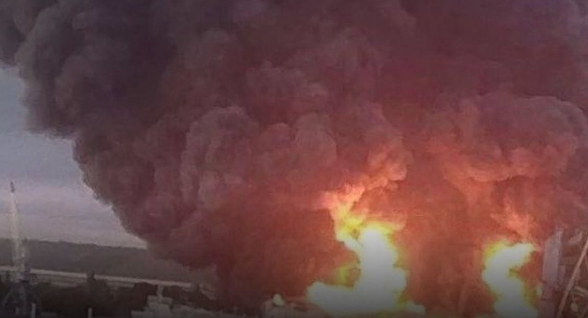 Ukrainian Defense Forces continue to launch systematic strikes on strategic military and fuel facilities of the russian invaders / Open source photo