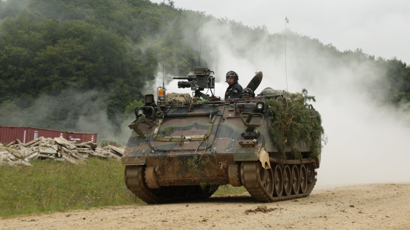Spain Will Start Training The Ukrainian Military On Tanks, Air Defense And Artillery Systems, M113 APC, Defense Express