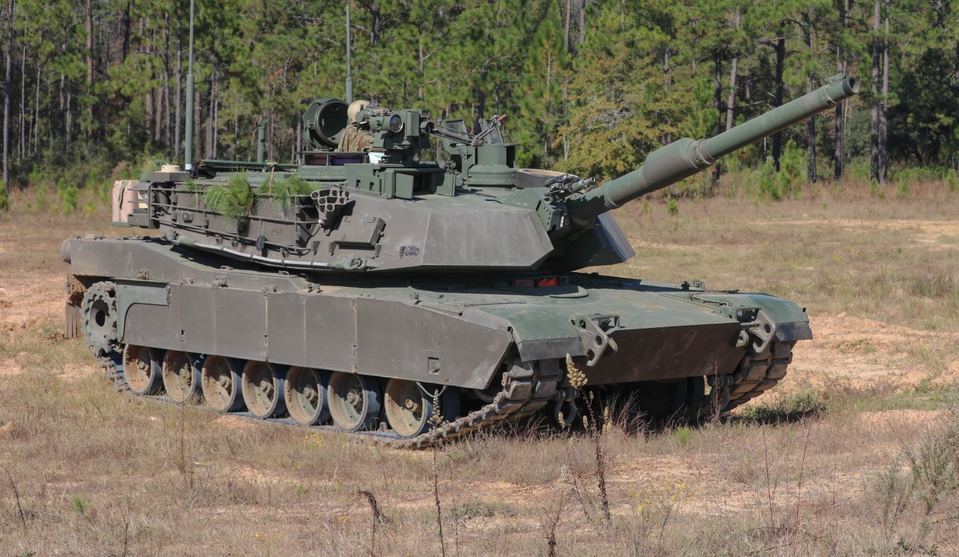 The M1 Abrams MBT Defense Express U.S. Military Expert Says Crew Training, Not Design in the Abrams Tank, Caused Issues
