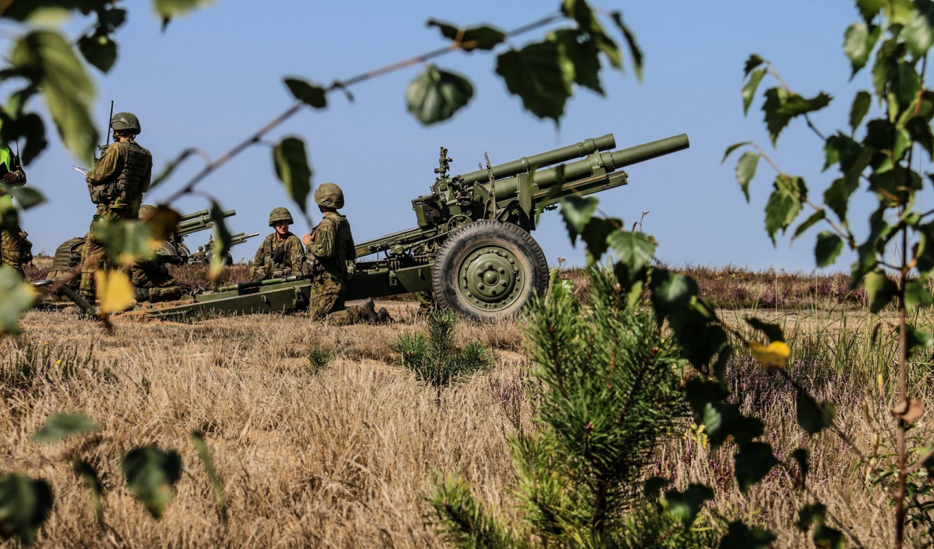 Ukraine’s Military Showed How They Use Lithuanian M101 Howitzers From the Second World War (Video), Defense Express, war in Ukraine, Russian-Ukrainian war