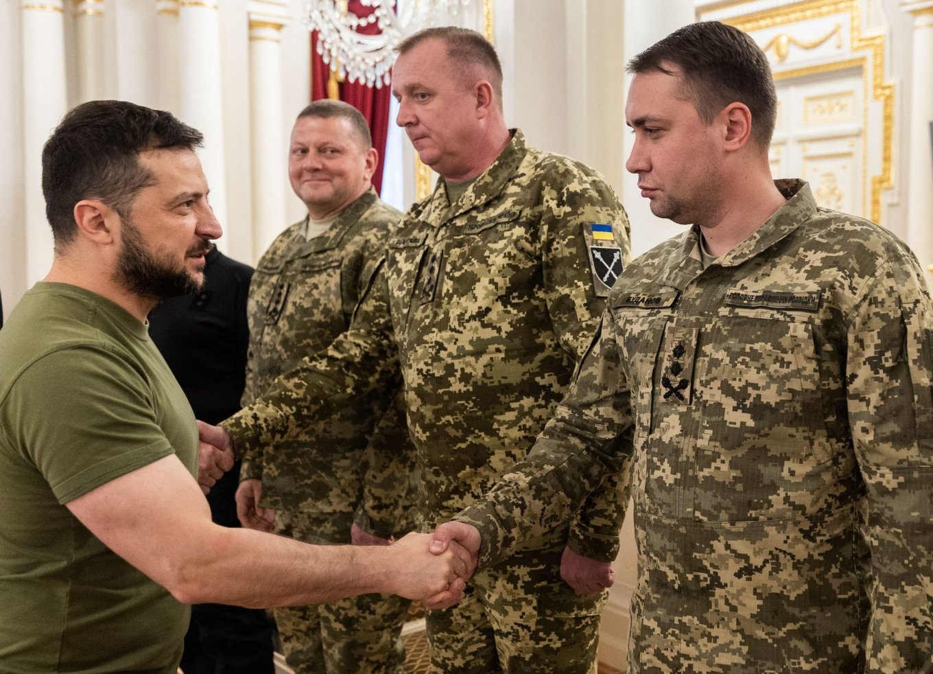 Kyrylo Budanov with Volodymyr Zelenskyy on the ceremony of 30th anniversary of Ukraine's military intelligence, September 7 Defense Express