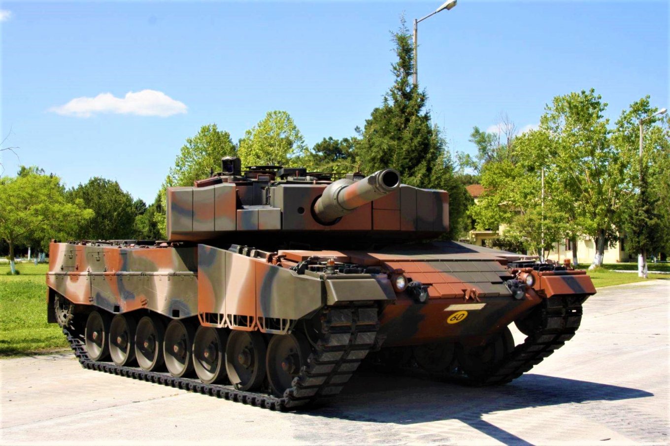 The Leopard 2A4 ASPIS Modular NG-MBT Defense Express ASPIS Modular NG-MBT: EODH SA Showcases its Comprehensive Modernization Solution for the Leopard 2A4 Tank