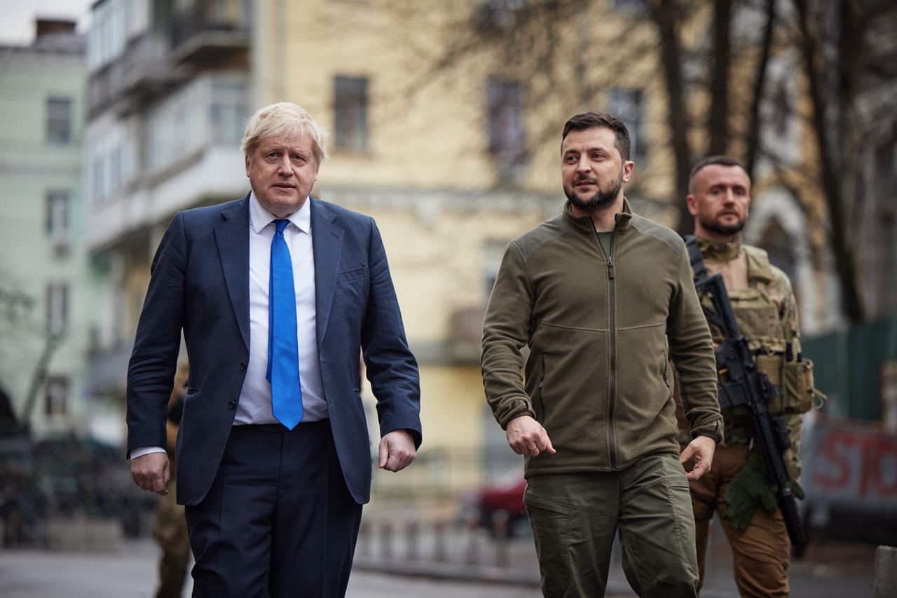 Defense Express / During his visit to Kyiv, Ukraine, Boris Johnson met with President Zelenskyy, announced more military aid and reassured the UK's support of Ukraine / Day 45th of War Between Ukraine and Russian Federation (Live Updates)
