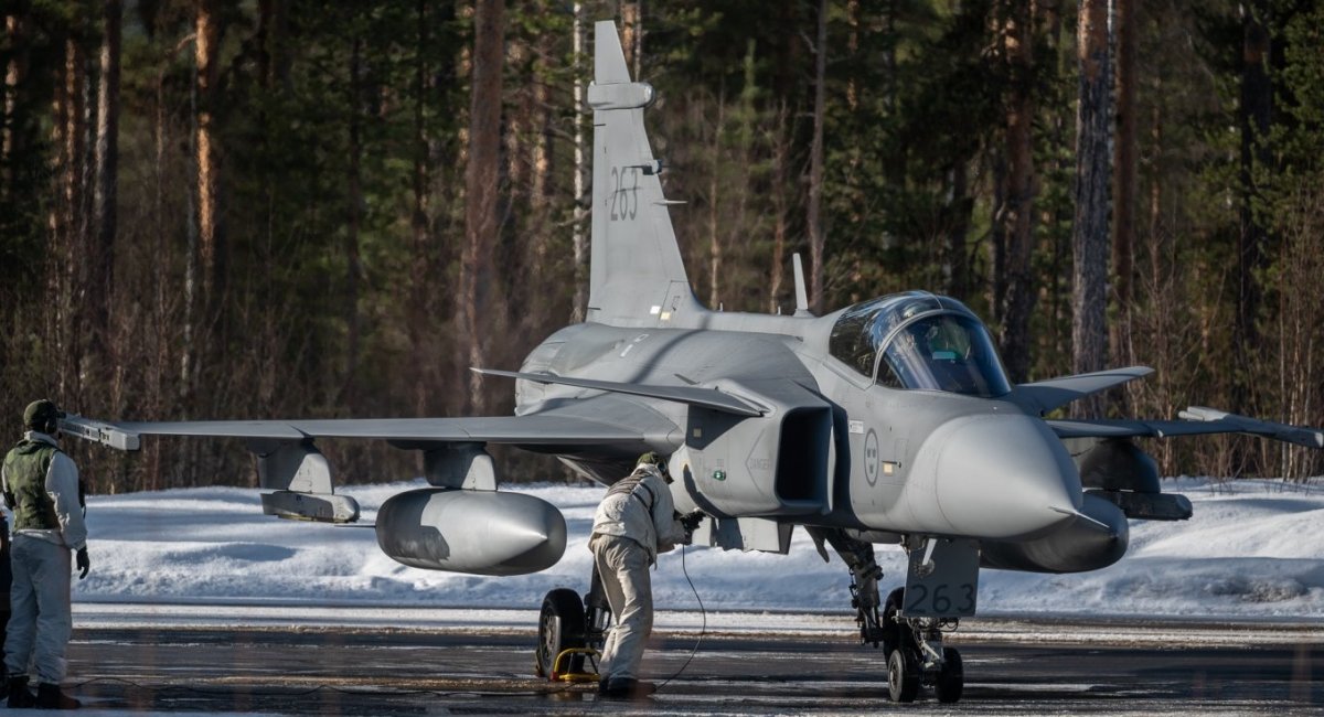 Sweden Can Strengthen Ukrainian Air Force Not Only with Saab 340 AEW&C, But with Gripen Fighter Jets Too, Defense Express