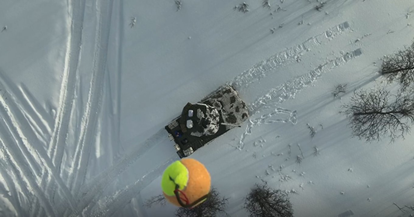 Top attack with a tennis ball on a Norwegian CV90 armored infantry vehicle / Defense Express / Norway Army Test-Runs Bomber Drone Tactics With Tennis Balls to Prove What's Been Known Since russia's Hybrid War in Donbas
