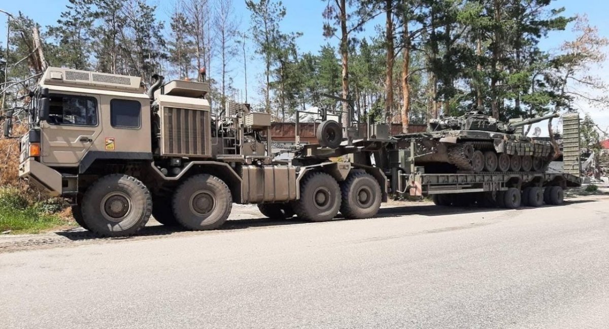 Germany Sends Another Military Aid Package to Ukraine Including APCs, UAVs, Radars, The process of evacuating the T-72 tanks of the Ukrainian Armed Forces using the German MAN HX81 truck, summer 2023, Defense Express