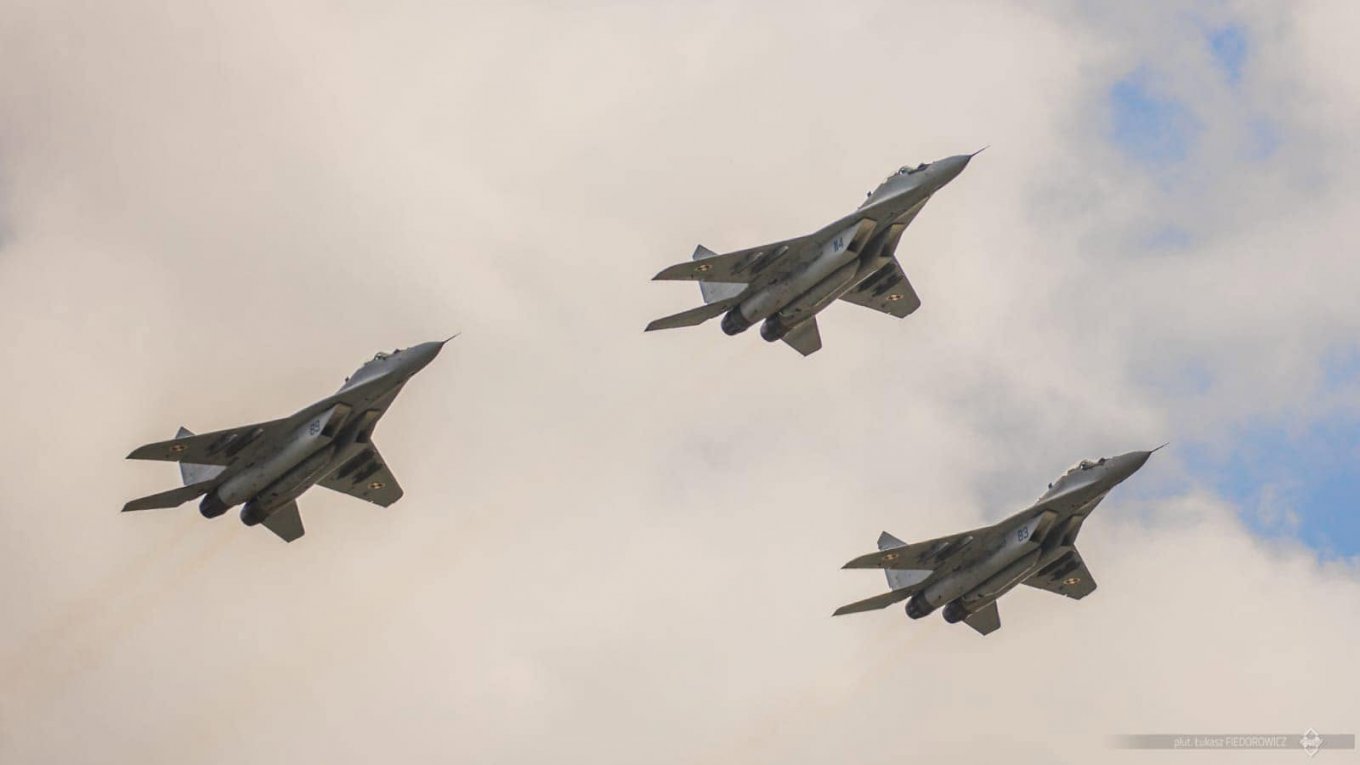 Polish Ministry of National Defense Admits That Operation of MiG-29s, Which They Want to Exchange for Ukrainian Drone Technology, Is Dangerous, MiG-29 fighters of the Air Force of the Republic of Poland