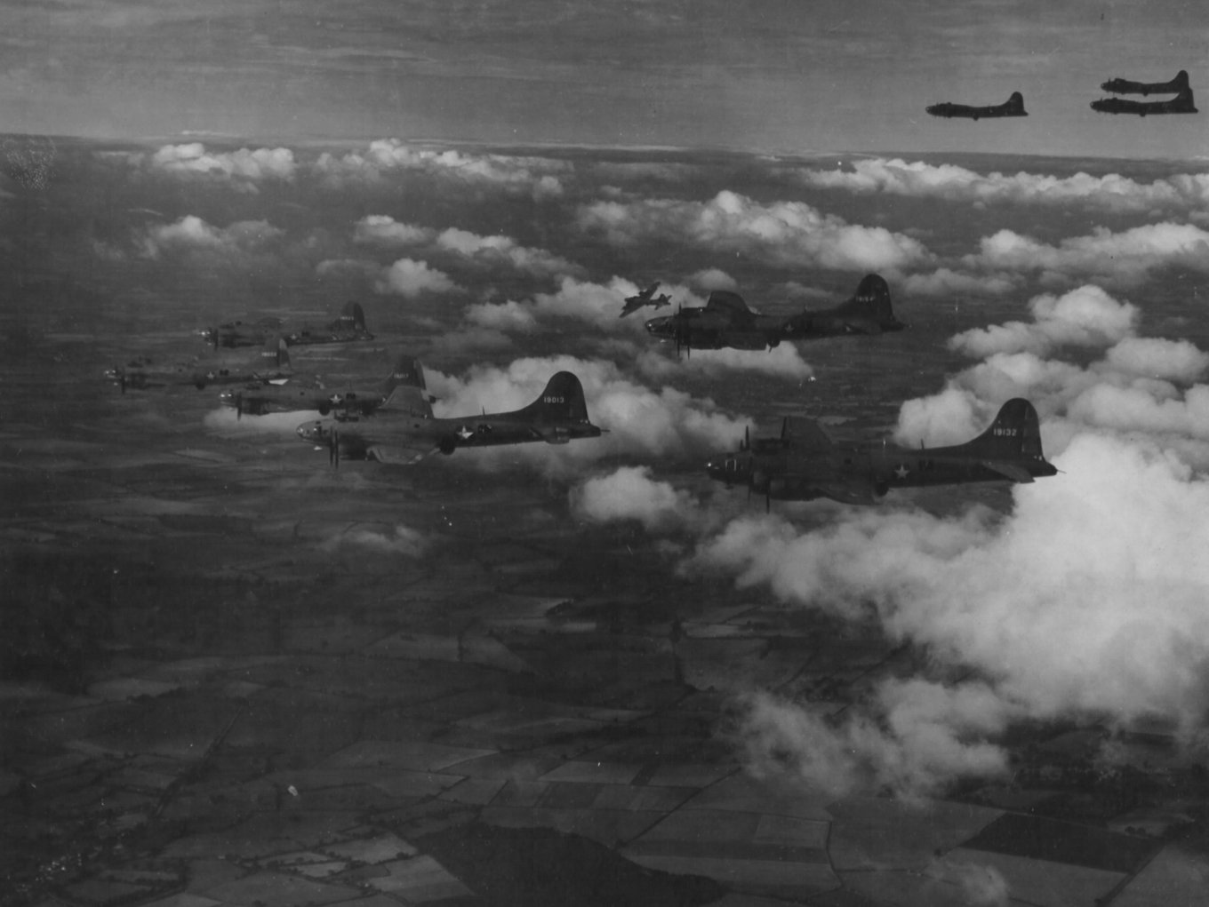 Defense Express / Ukraine's Strike on Energiya Plant as the Counter to russian Glide Bombs and Reflection of WW2 Tactics