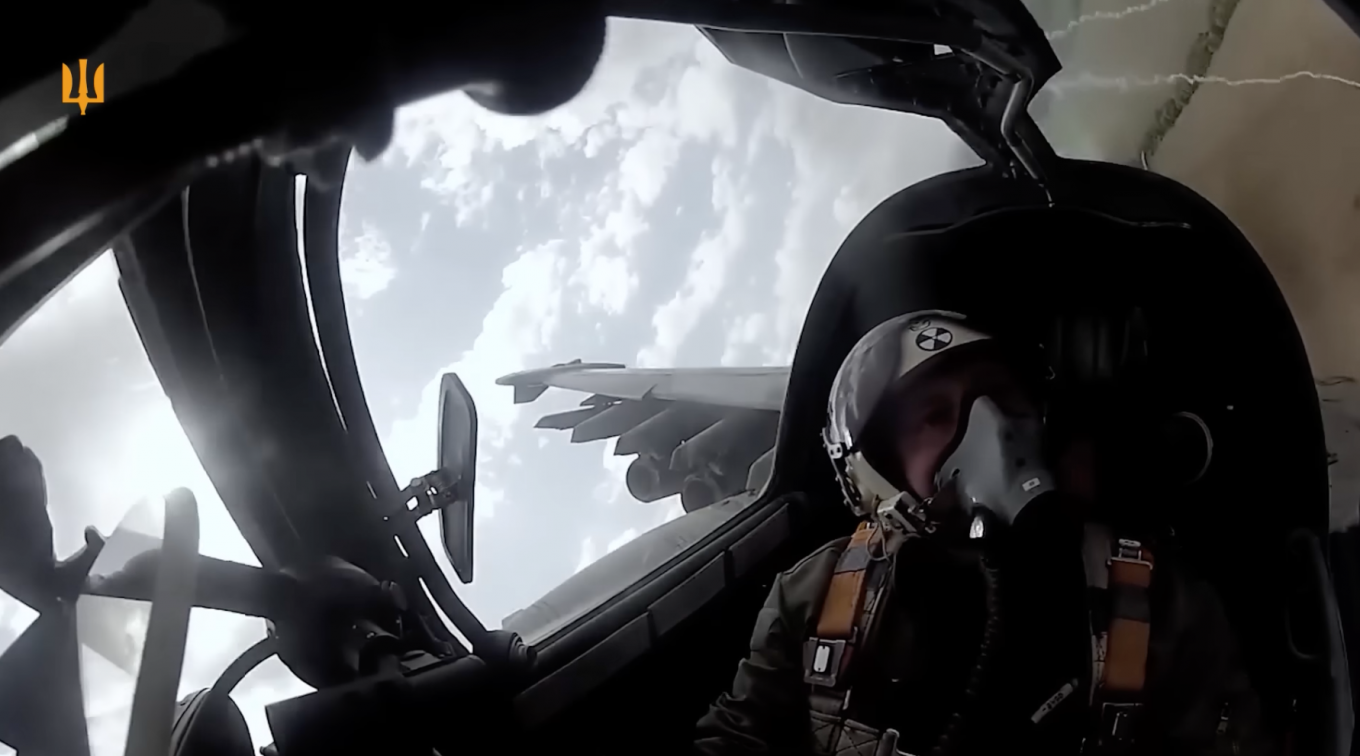 Ukrainian F-16 jet Defense Express Ukrainian F-16 Jets in Action: Ukrainian Pilot Details Air Battles and Missile Evasions (Video)