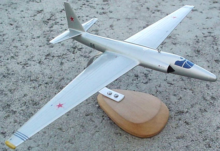 USSR Stole U-2 Spy Plane Technology to Use Them in S-13 Project to Clone Dragon Lady, A model of the prototype of the Soviet S-13 plane