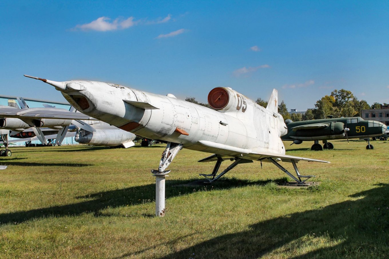 Tu-141 Strizh / Defense Express / FP-5 Flamingo is Not the Tu-141 Strizh and Not Even Similar
