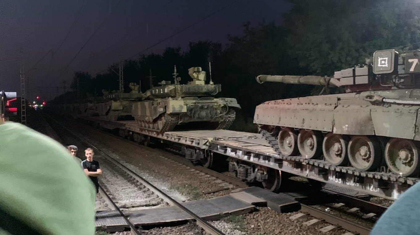 Tanks transferring, probably, from 3rd Army Corps depot August 2022 Defense Express