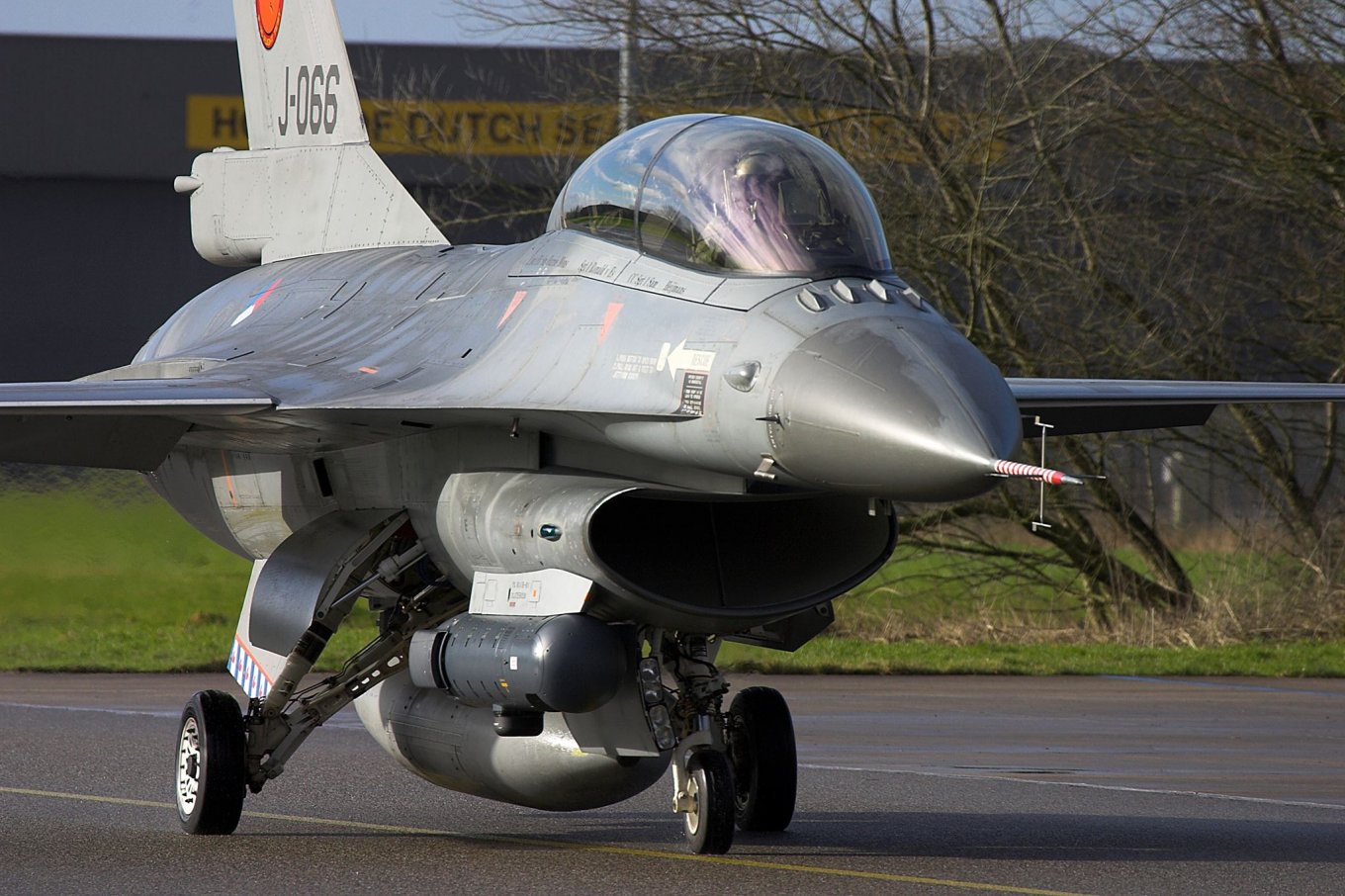 Reccelite / Defense Express / Ukraine's New F-16s From the Netherlands: What's Different From Danish Version