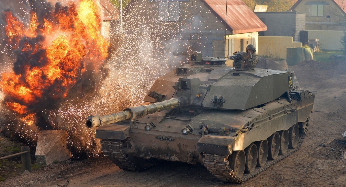 Challenger 2 tank, What a Battle Between Post-Soviet T-55 Tanks and the British Challenger 2 Might Look Like, Defense Express