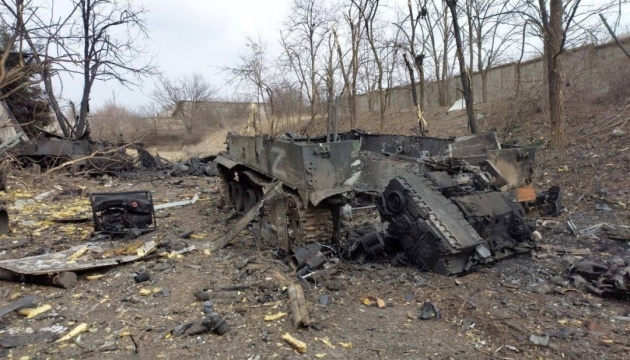 Operational Command “South” destroys 11 enemy equipment units and field ammunition depot, Defense Express, war in Ukraine, Russian-Ukrainian war
