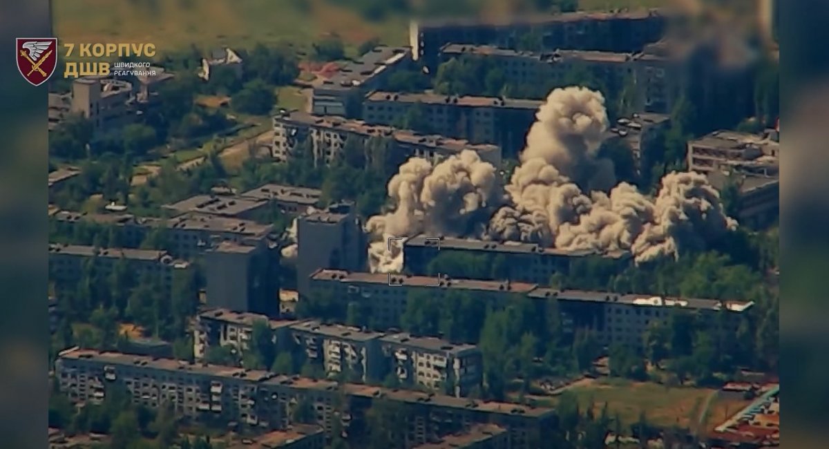 russian hub Defense Express Ukraine Destroys russian S-400 Launcher Used in Missile Strikes on Kyiv (Video)