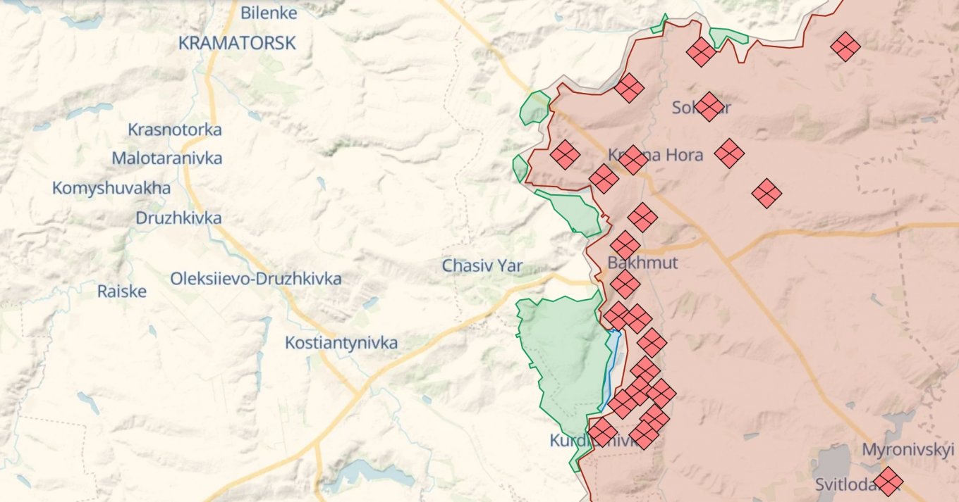Tactical situation in the Bakhmut direction, DeepStateMap, Defense Express
