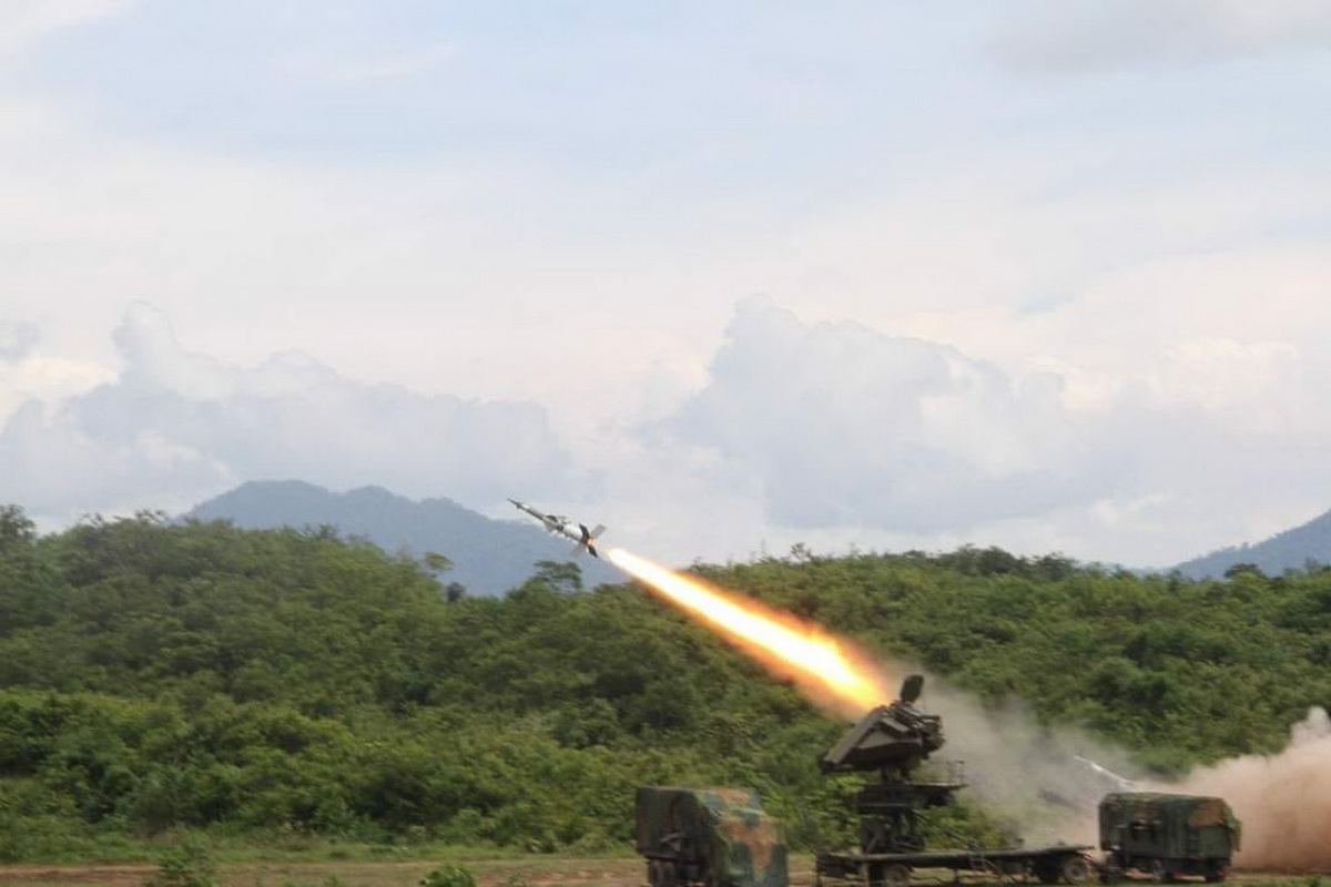 Firings of an S-125 of the Laotian Army / Defense Express / Why russian Milbloggers Mention Laotian Air Defense Each Time They Suspect Friendly Fire