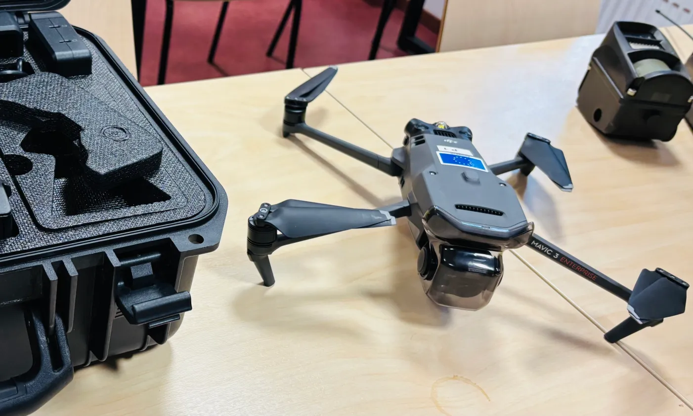 DJI Mavic 3 drone in service with Estonian border guards / Defense Express / Estonia to Deploy a
